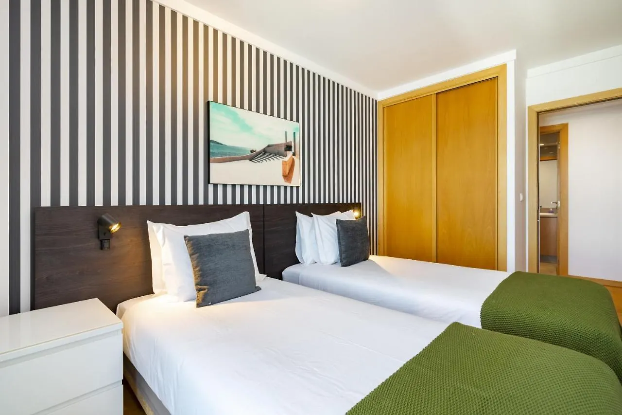 Whome Panoramic View With Elevator, Ac, Garage Perfect For Families & Business Travellers Lissabon 0*,